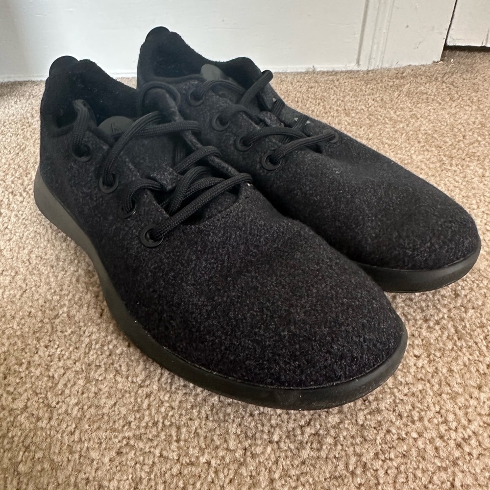 Allbirds Black Sneakers Minimalist Comfort